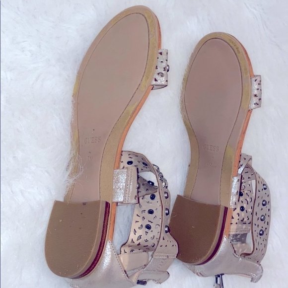 Guess Silver Shimmer Bling Sandals  FLIP FLOP Sz‎ 7 - Picture 4 of 4